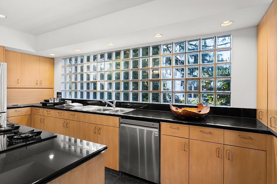 4709 Chancellor Boulevard Vancouver, BC - 17