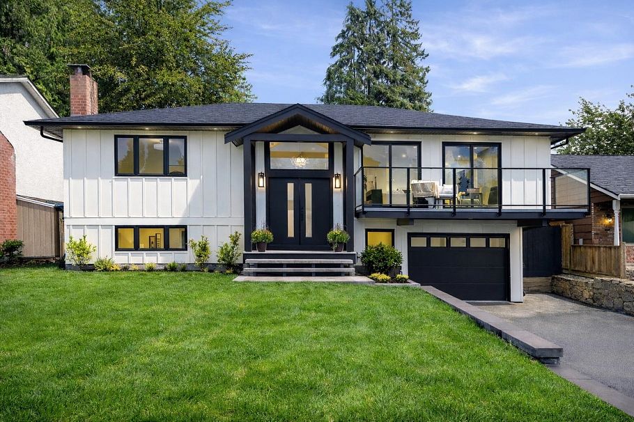 2654 Masefield Road North Vancouver, BC - 1