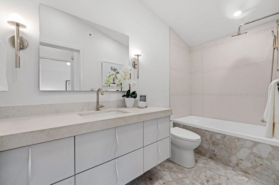 1139 W 33rd Avenue Vancouver, BC - 36