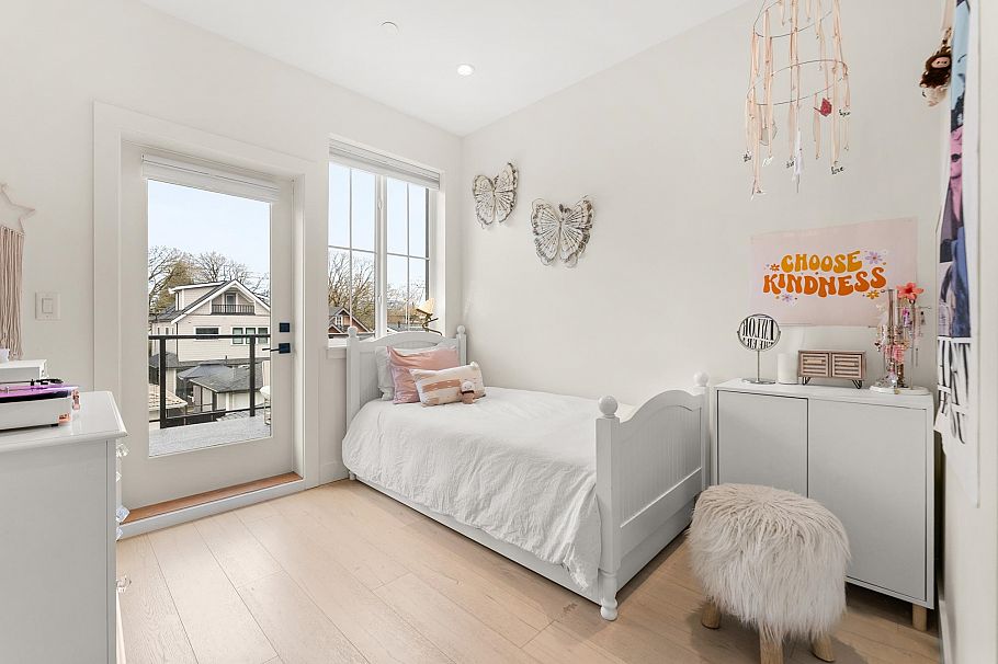 3123 W 16th Avenue Vancouver, BC - 29