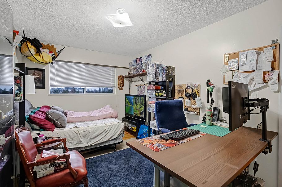 3963 - 3965 Gilpin Street Burnaby, BC - 13