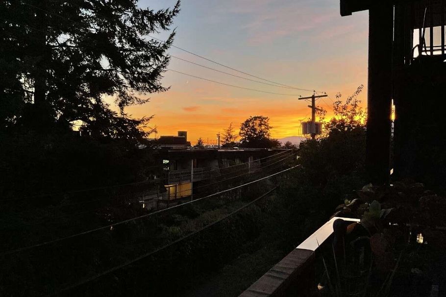 203 211 W 3rd Street North Vancouver, BC - 15