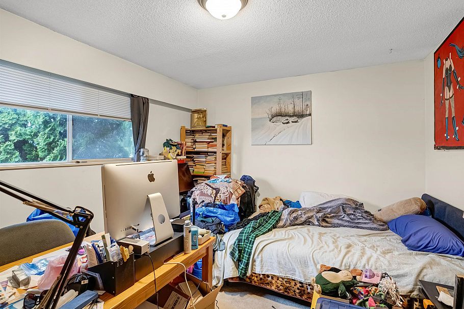 3963 - 3965 Gilpin Street Burnaby, BC - 25