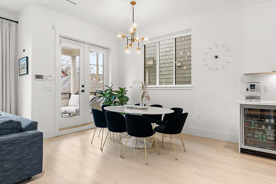 3123 W 16th Avenue Vancouver, BC - 8