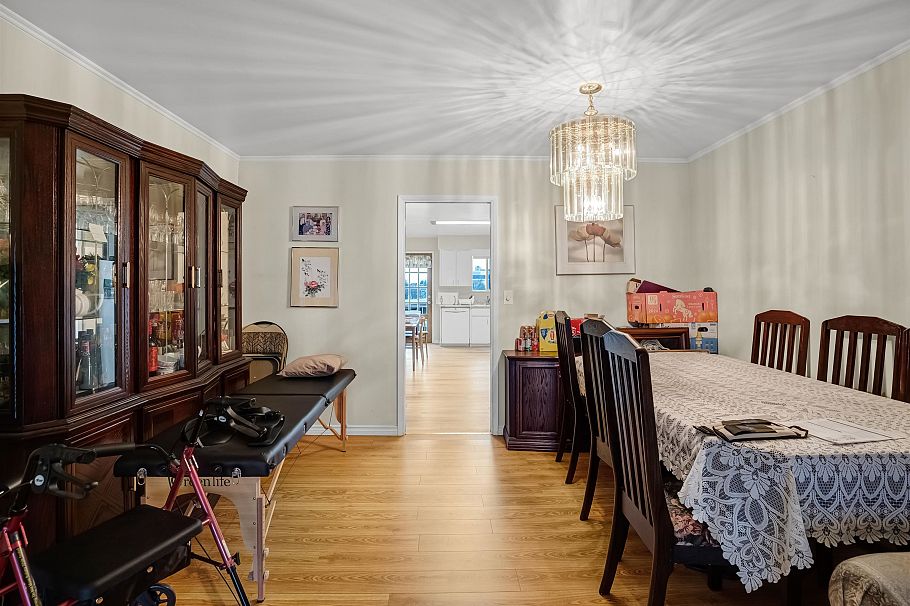 3963 - 3965 Gilpin Street Burnaby, BC - 8