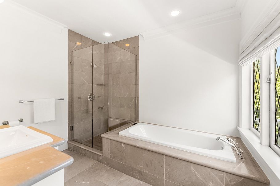 6339 Adera Street Vancouver, BC - 26