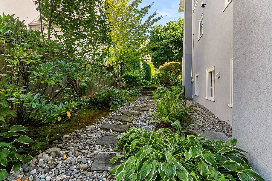 6339 Adera Street Vancouver, BC - 36