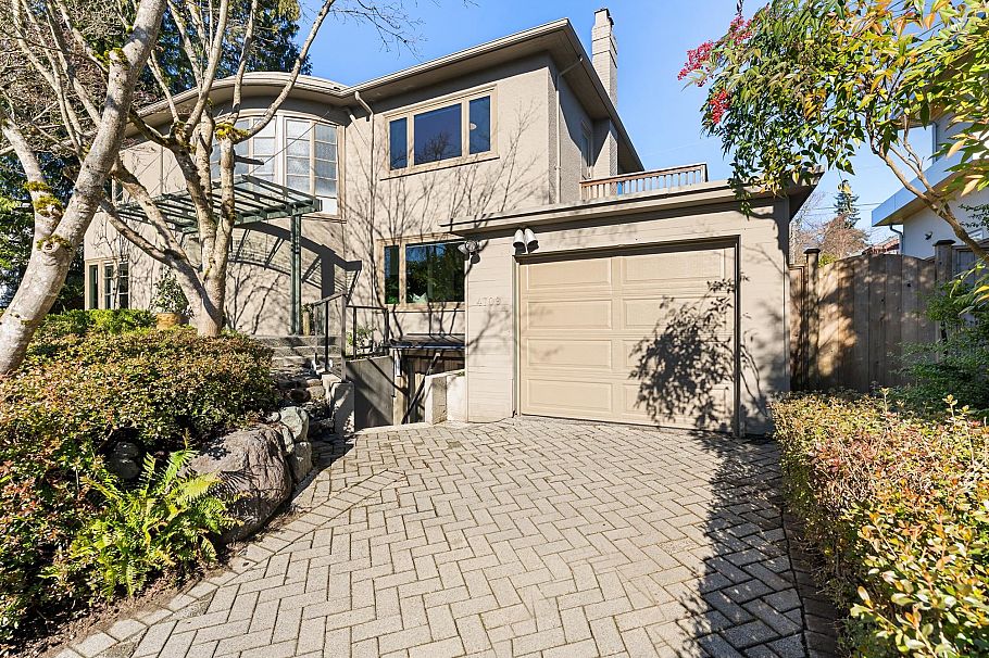 4709 Chancellor Boulevard Vancouver, BC - 4