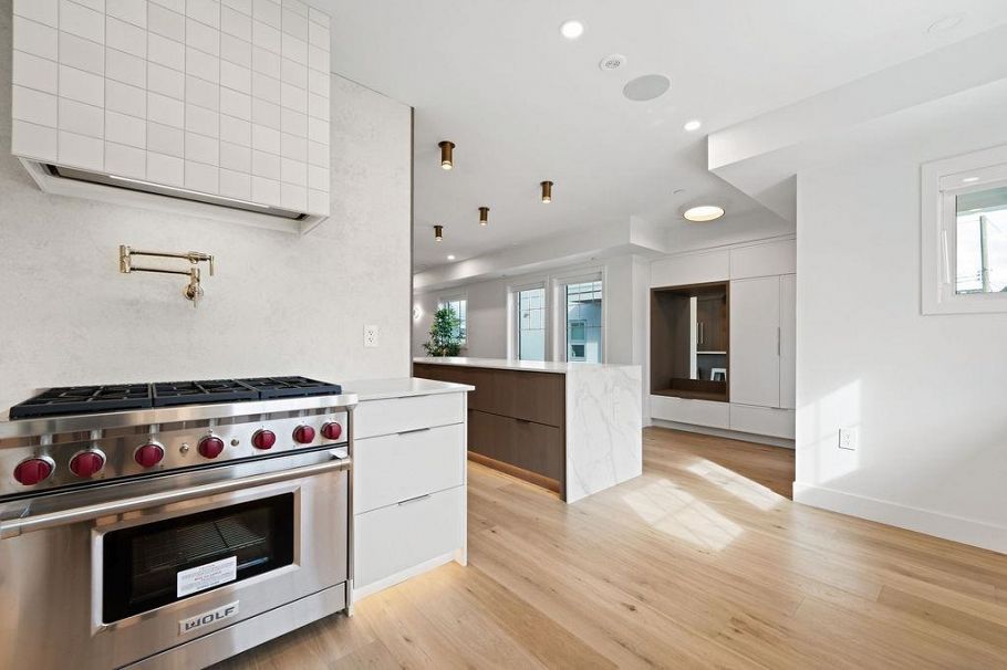 1139 W 33rd Avenue Vancouver, BC - 21