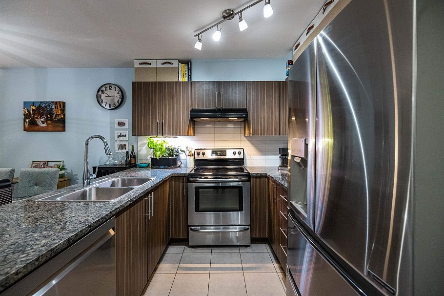 312 1239 Kingsway Street Vancouver, BC - 9