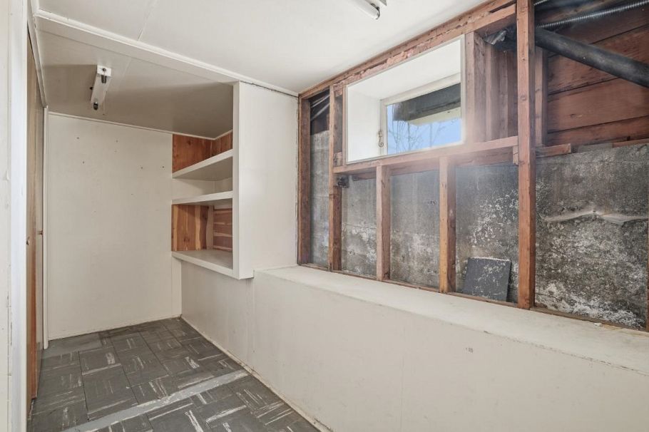 6034 Collingwood Place Vancouver, BC - 24