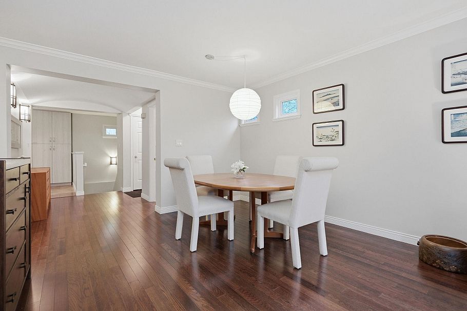 1558 Bowser Avenue North Vancouver, BC - 8