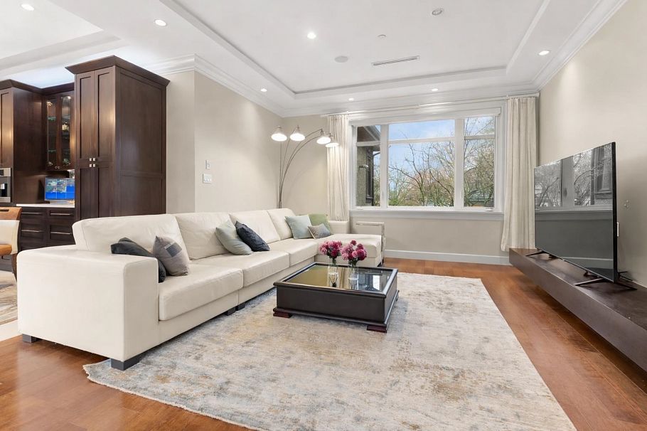 1041 W 58th Avenue Vancouver, BC - 12