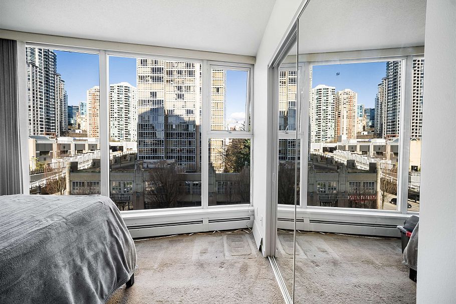 702 1008 Cambie Street Vancouver, BC - 11