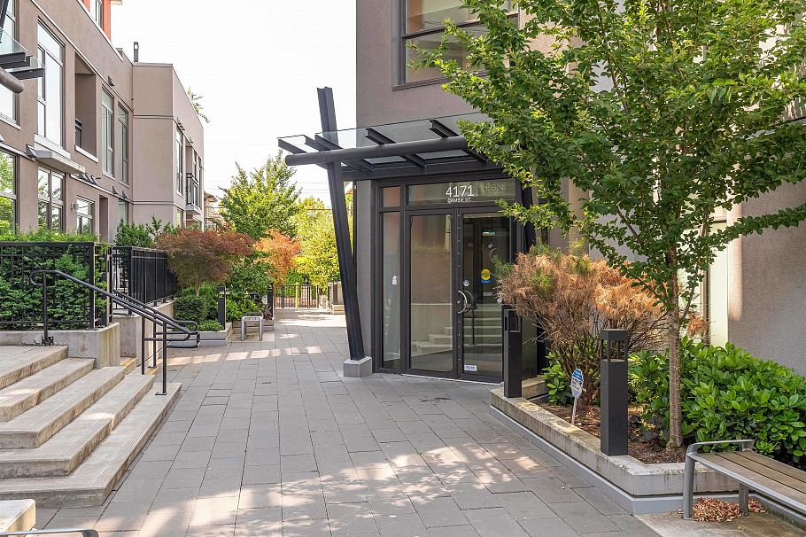 403 4171 Cambie Street Vancouver, BC - 2