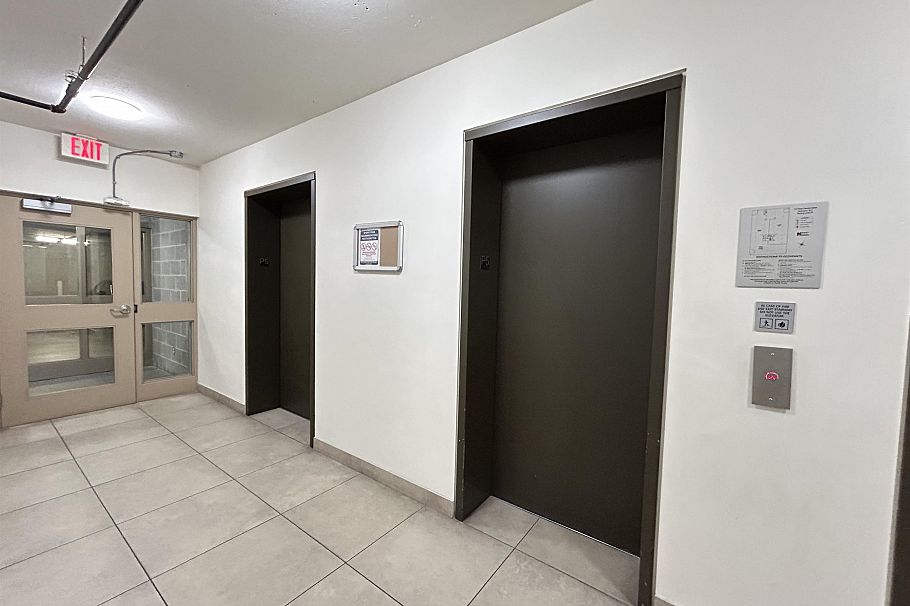 717 161 W Georgia Street Vancouver, BC - 27