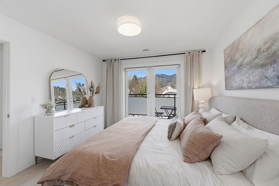 212 E 18th Street North Vancouver, BC - 16