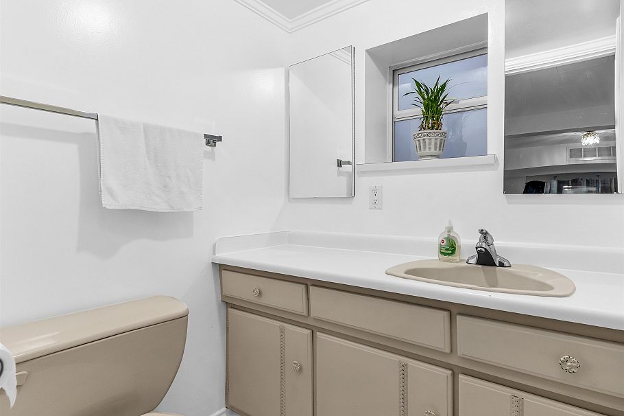 583 W 18th Avenue Vancouver, BC - 23