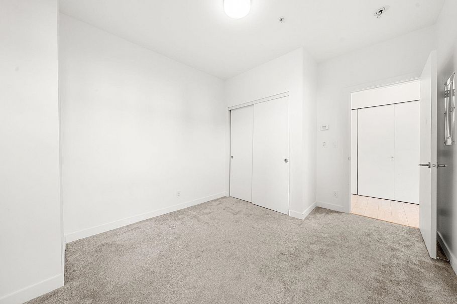 208 711 W 14th Street North Vancouver, BC - 20