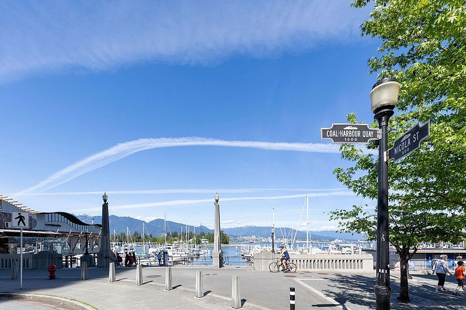 809 1331 Alberni Street Vancouver, BC - 17