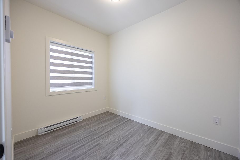 3259 E 46th Avenue Vancouver, BC - 30