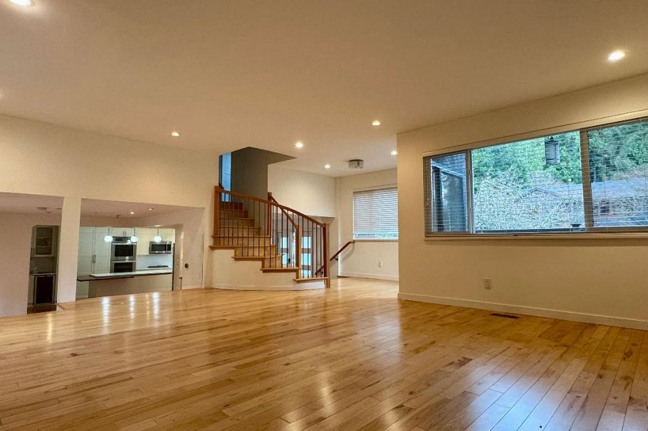 5257 Sonora Drive North Vancouver, BC - 3