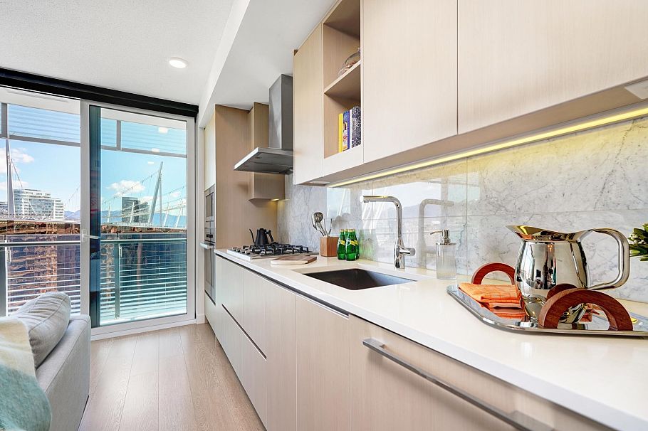 2006 89 Nelson Street Vancouver, BC - 26