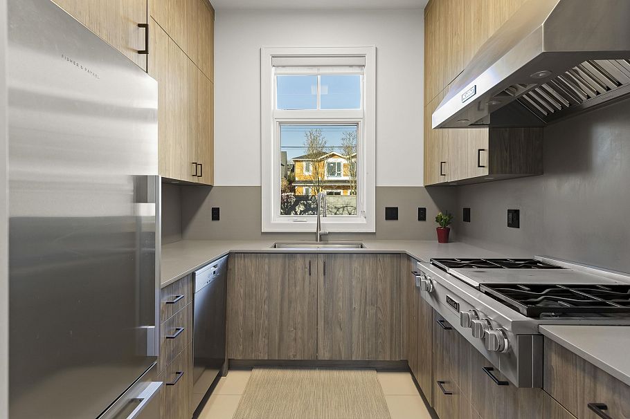 6021 Collingwood Place Vancouver, BC - 12