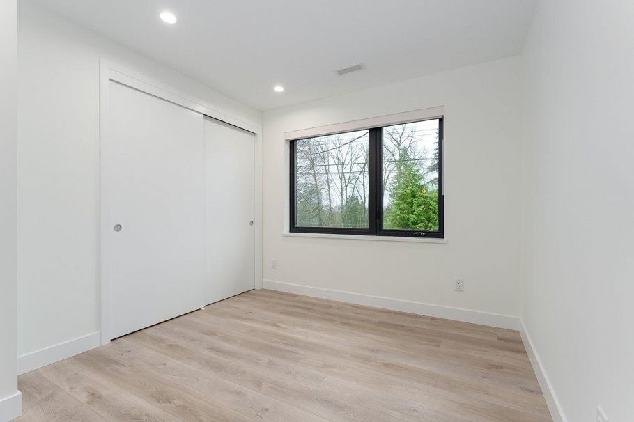 1123 E Keith Road North Vancouver, BC - 9