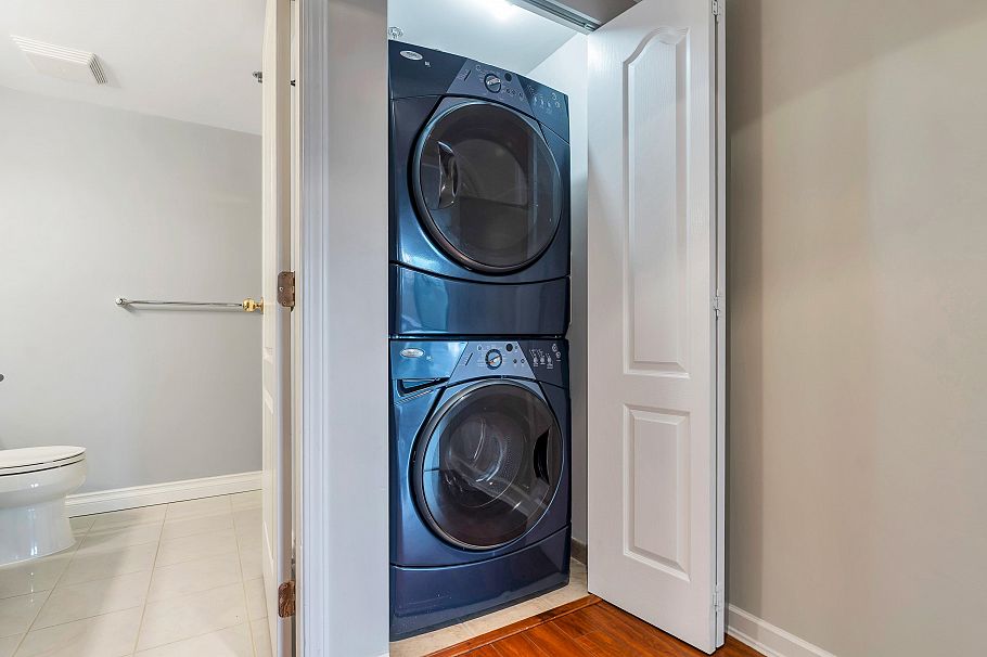 603 1132 Haro Street Vancouver, BC - 30