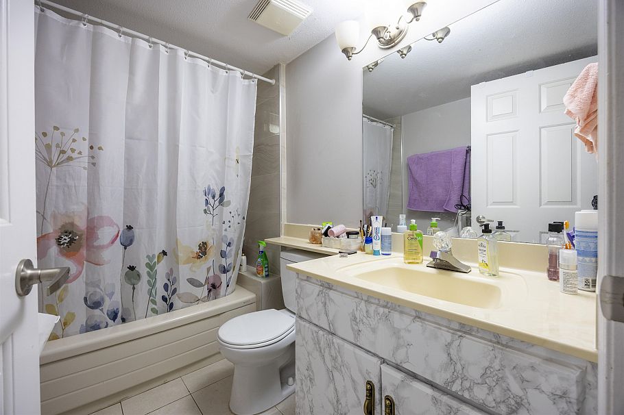 3259 E 46th Avenue Vancouver, BC - 27