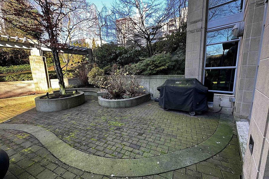 806 1005 Beach Avenue Vancouver, BC - 24