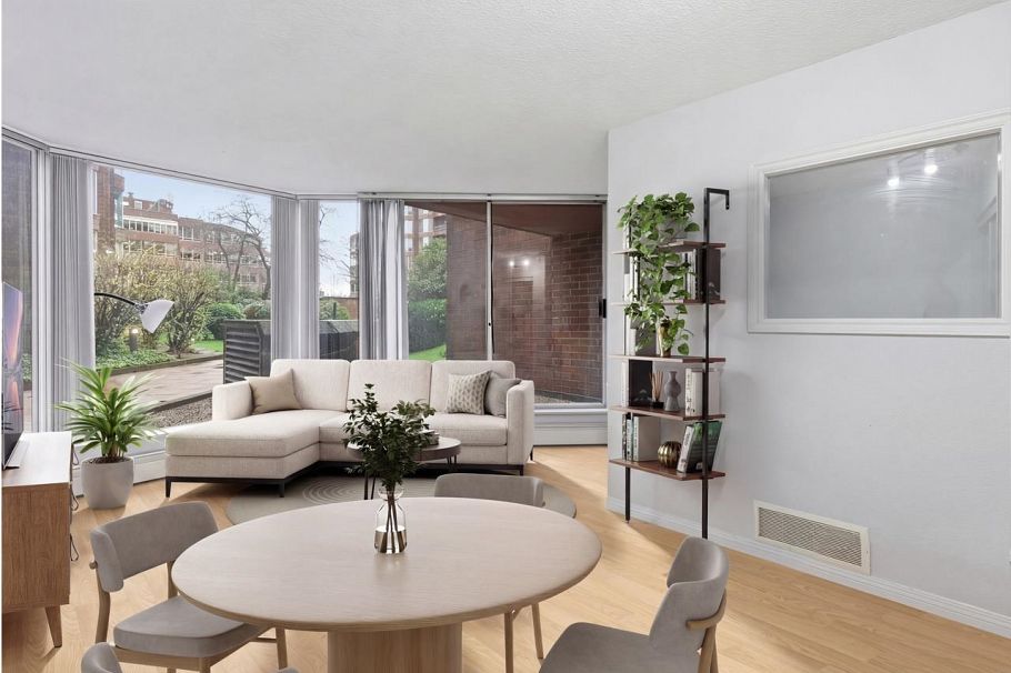 116 950 Drake Street Vancouver, BC - 2