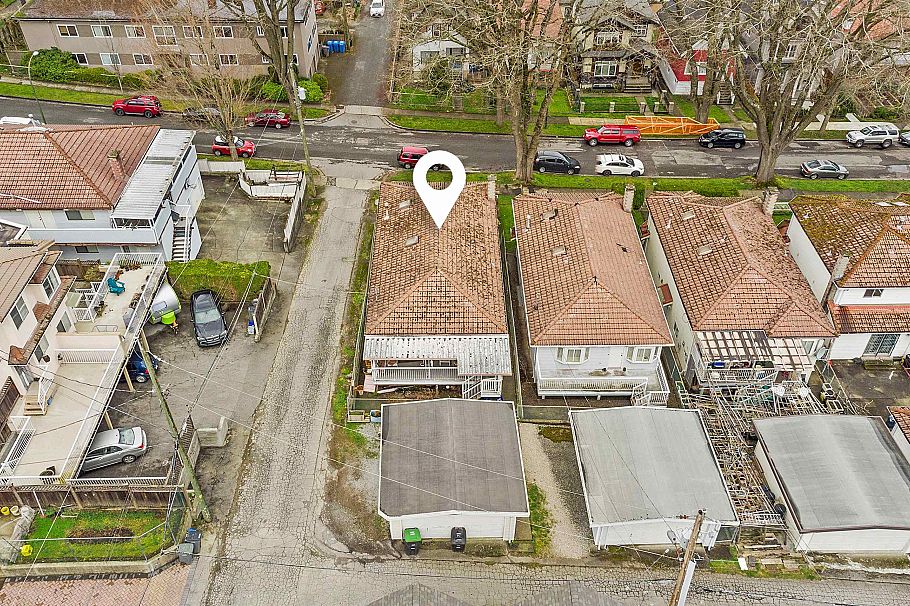 728 E 21st Avenue Vancouver, BC - 14