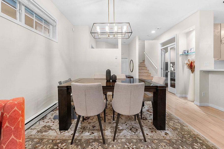 1263 W 16th Street North Vancouver, BC - 11