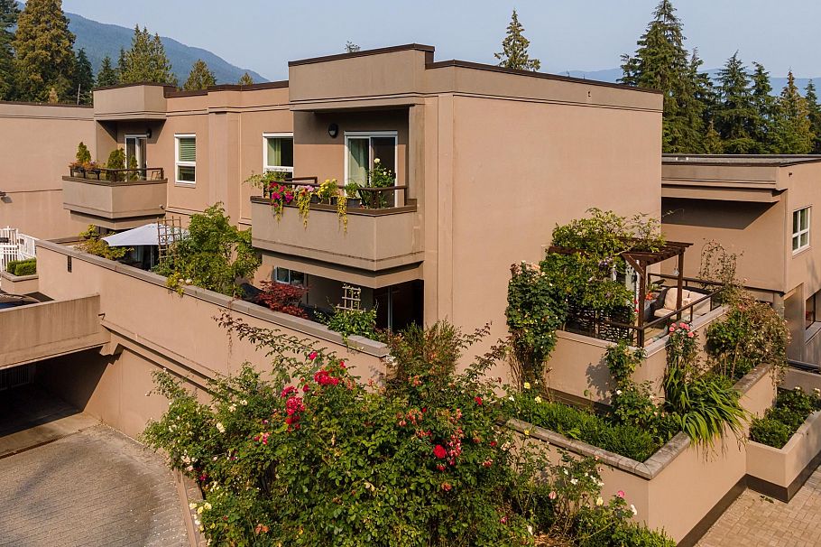 303 1500 Ostler Court North Vancouver, BC - 4
