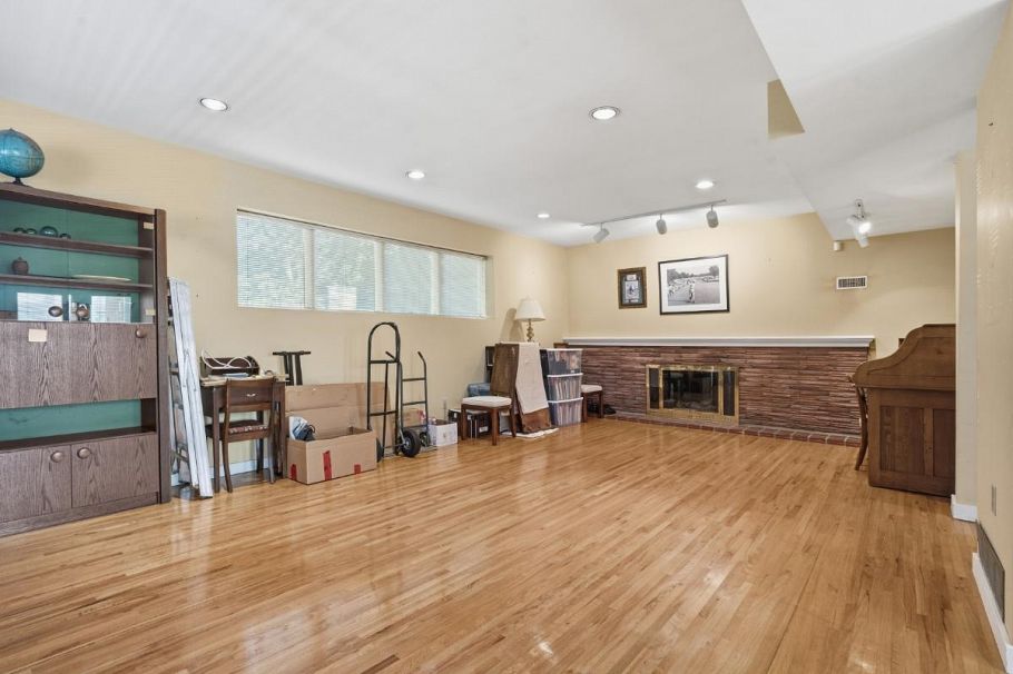 6034 Collingwood Place Vancouver, BC - 21