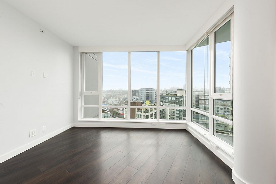 1726 1618 Quebec Street Vancouver, BC - 2