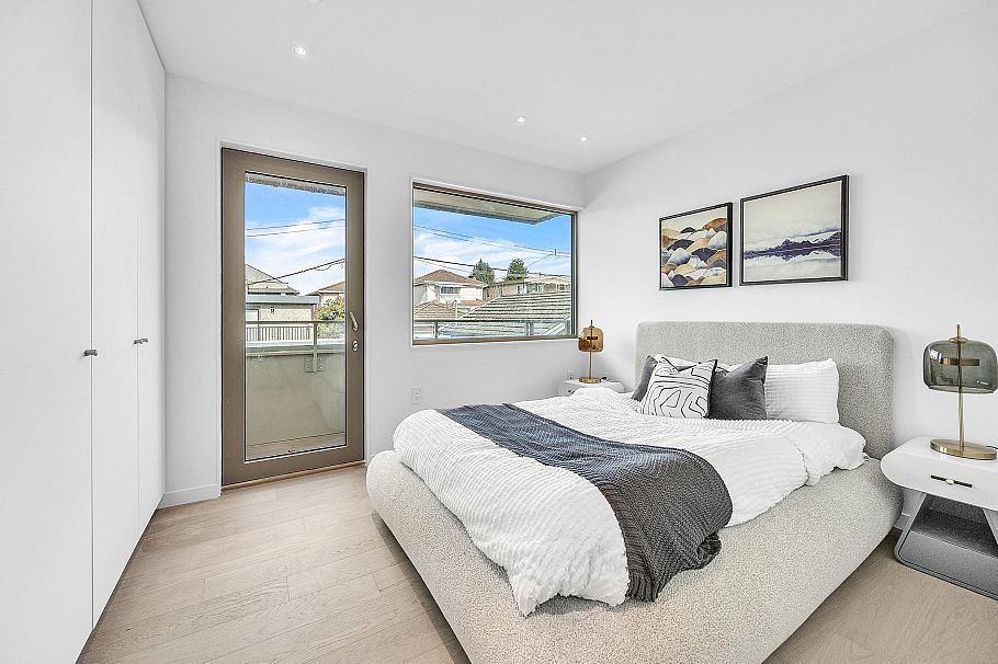 2 2915 E 5th Avenue Vancouver, BC - 17