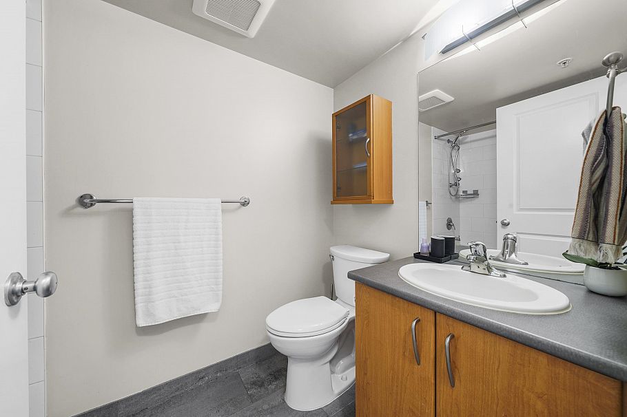 2107 1295 Richards Street Vancouver, BC - 14