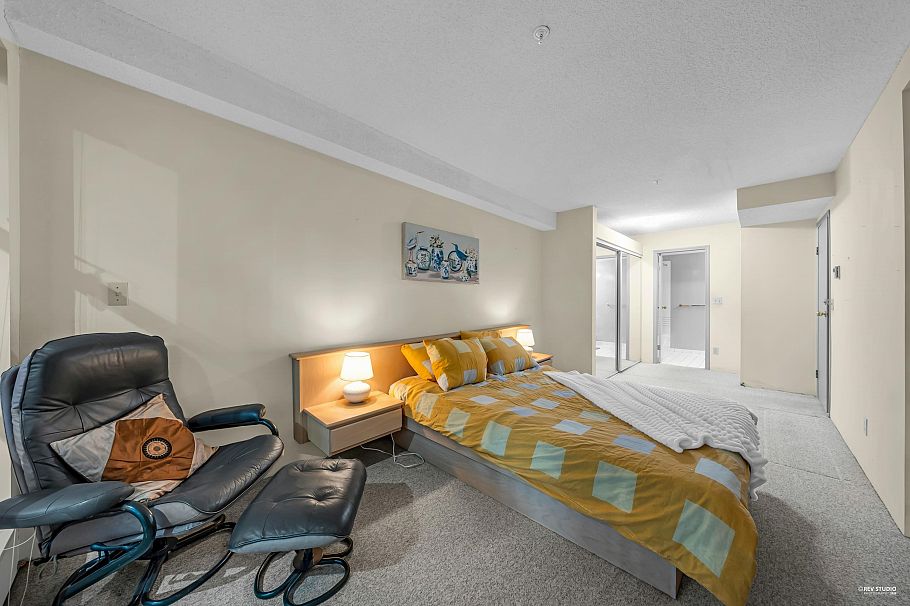 101 1924 Comox Street Vancouver, BC - 18