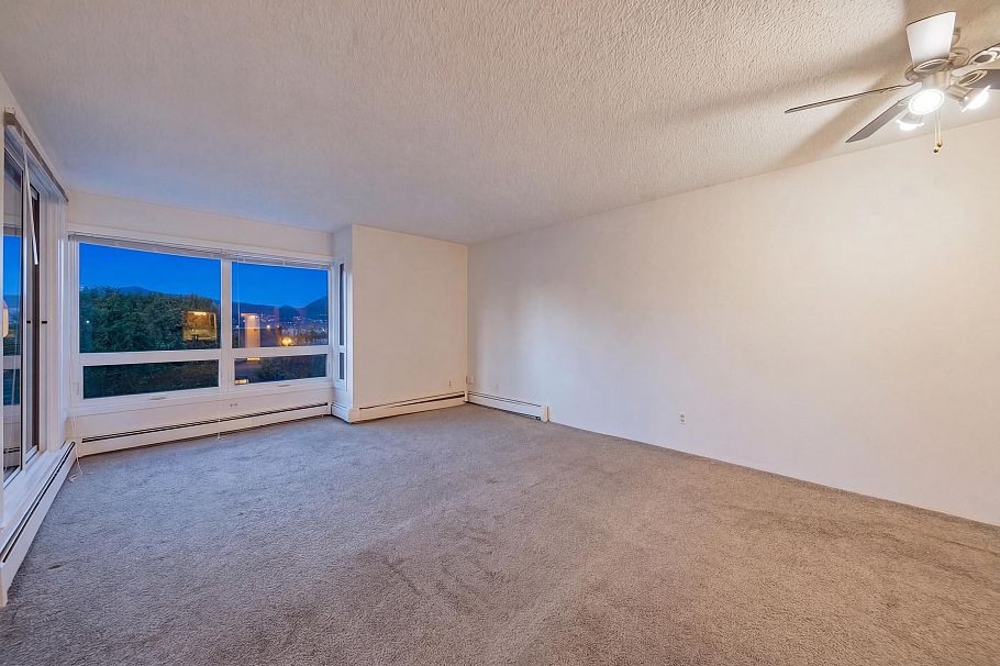 207 3663 W 16 Avenue Vancouver, BC - 9