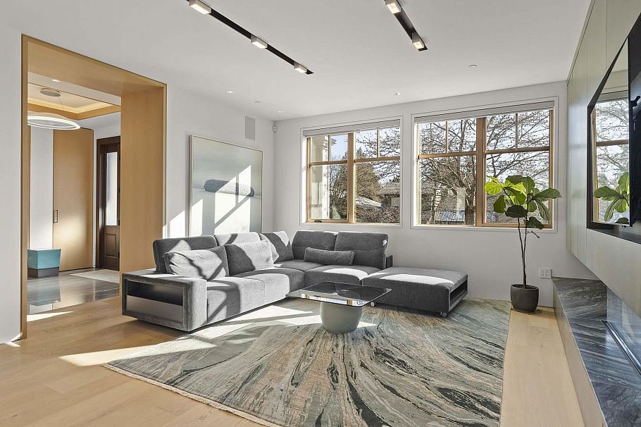 6021 Collingwood Place Vancouver, BC - 6