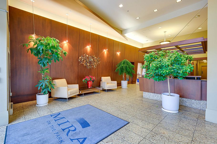 306 683 W Victoria Park North Vancouver, BC - 19