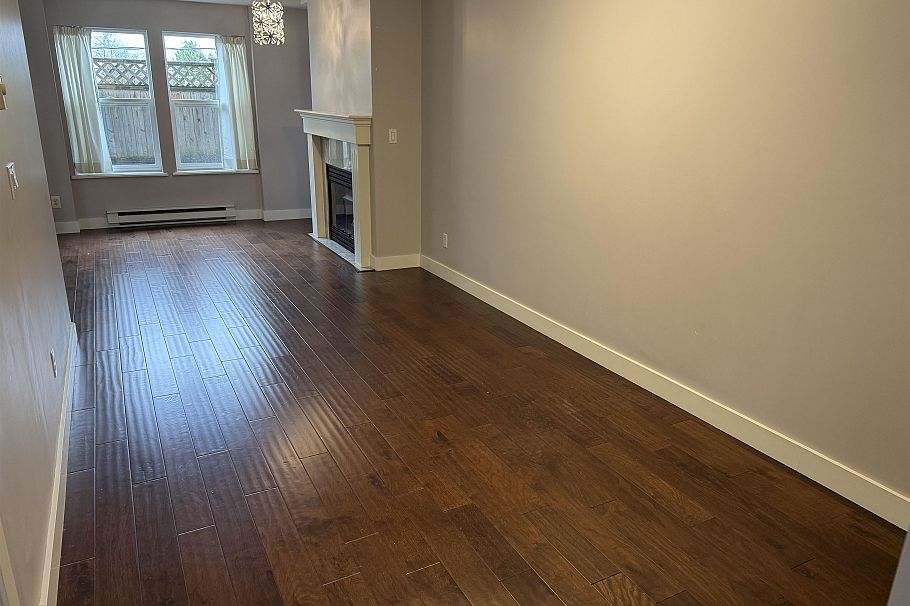 211 5723 Balsam Street Vancouver, BC - 2