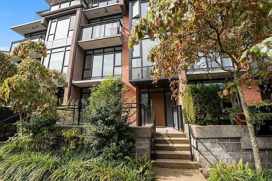 2389 Scotia Street Vancouver, BC - 1