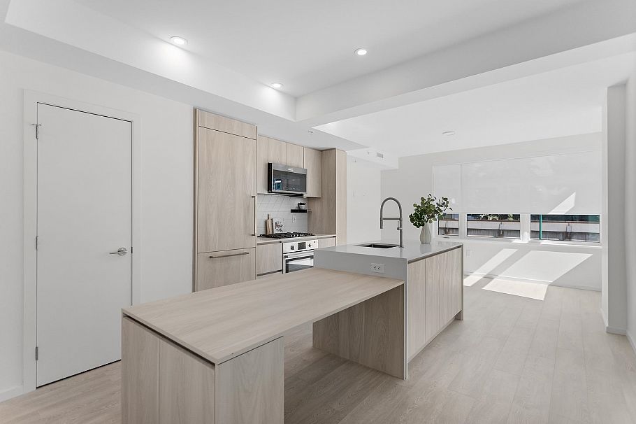 204 3264 Vanness Avenue Vancouver, BC - 10