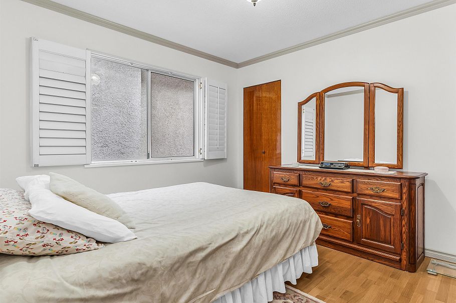 583 W 18th Avenue Vancouver, BC - 11