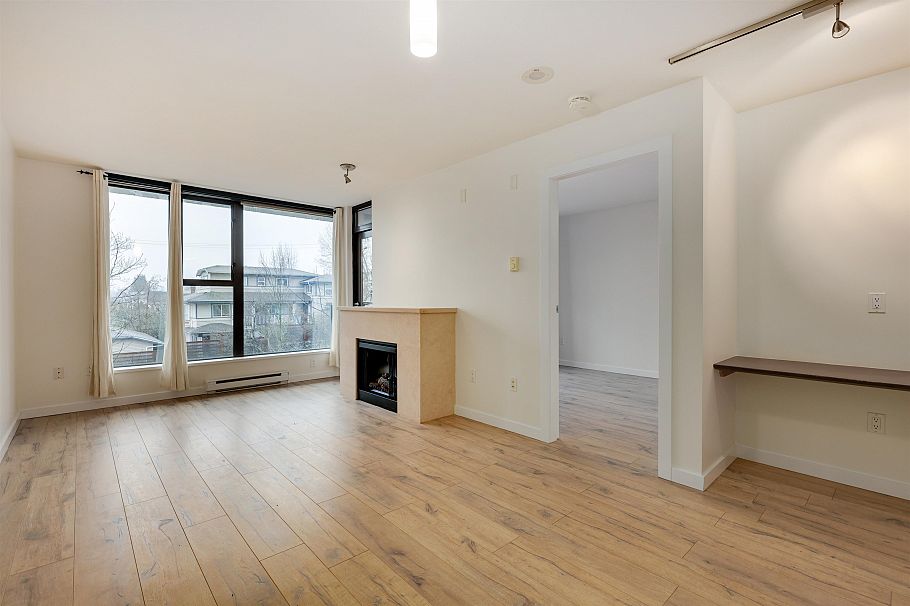 306 683 W Victoria Park North Vancouver, BC - 8