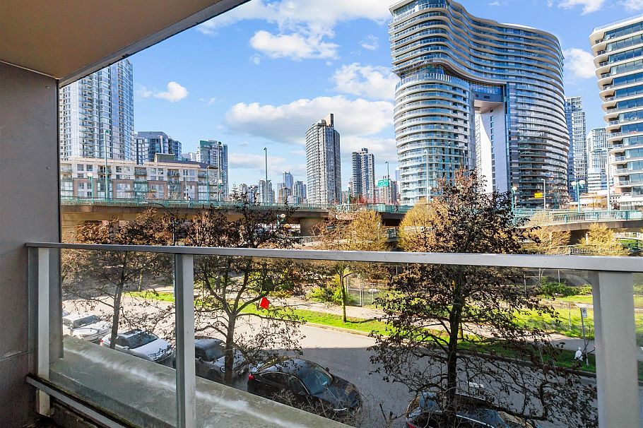 306 980 Cooperage Way Vancouver, BC - 9